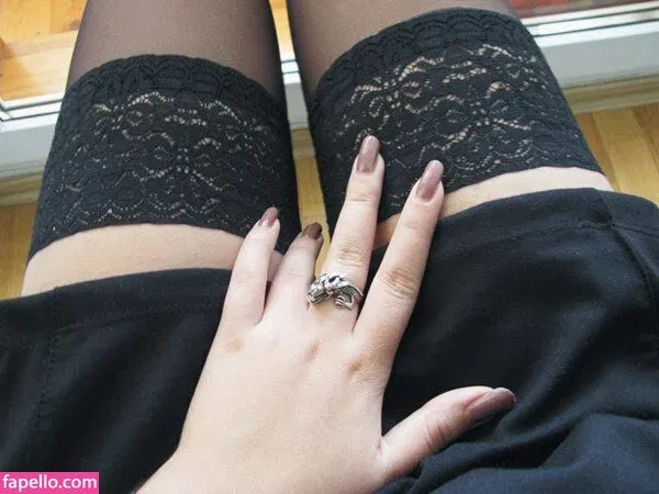 lapkieruni Onlyfans Photo Gallery 