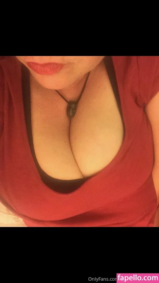 wholelottacurves Onlyfans Photo Gallery 