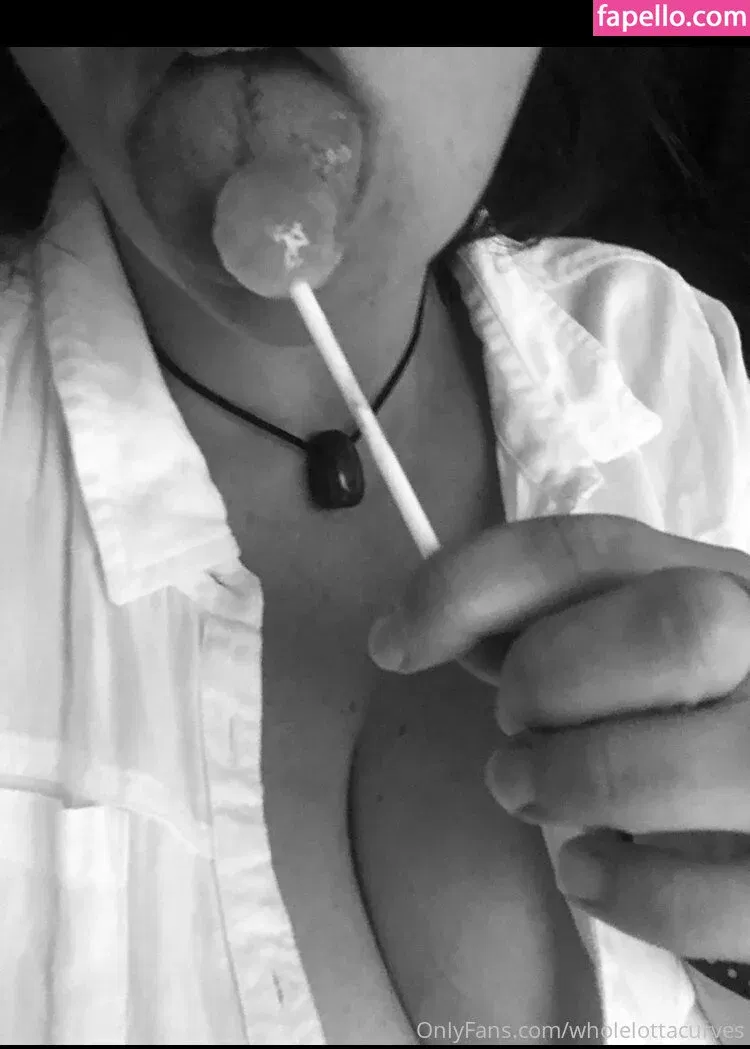 wholelottacurves Onlyfans Photo Gallery 