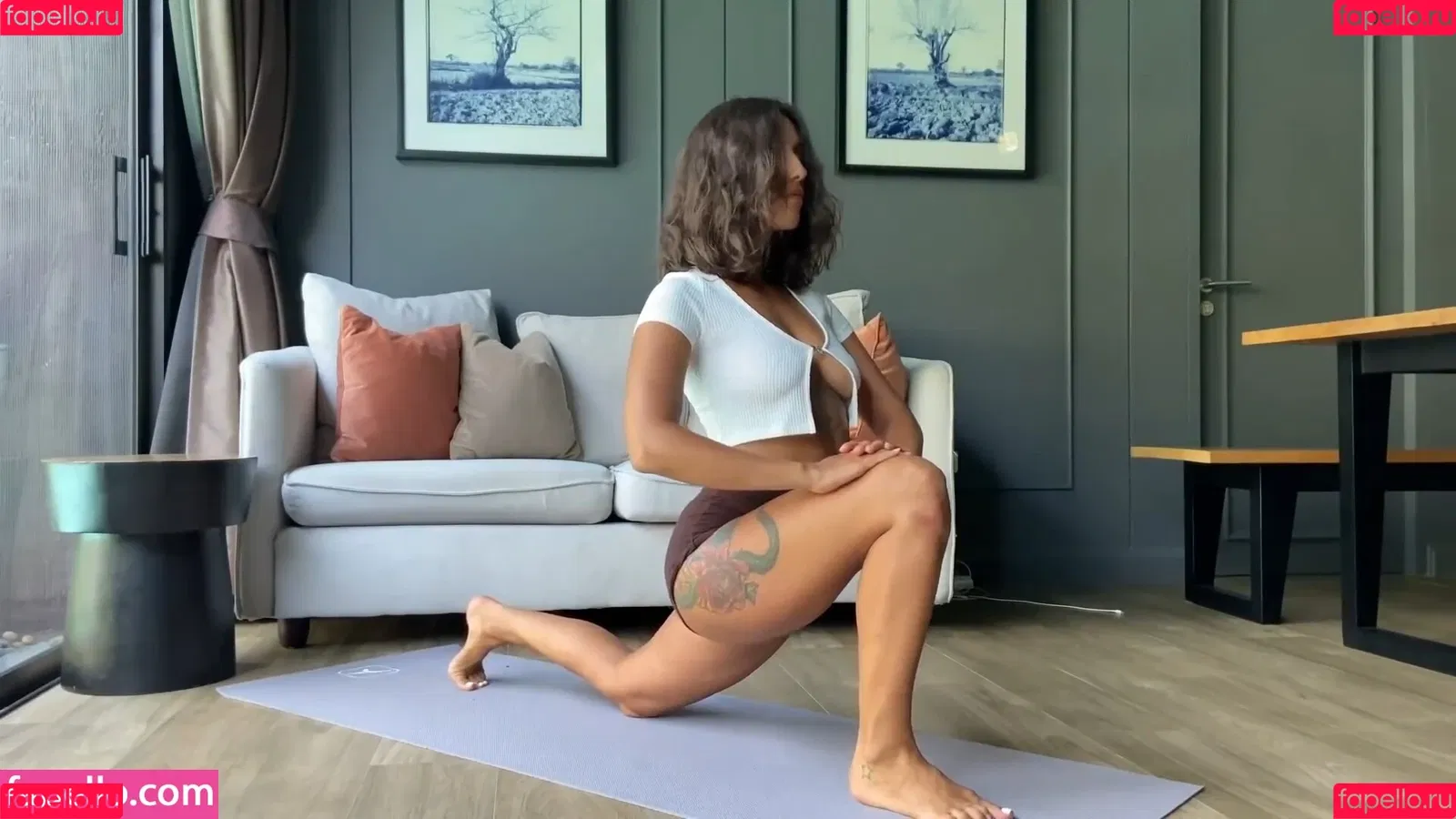 Thais-Yoga Onlyfans Photo Gallery 
