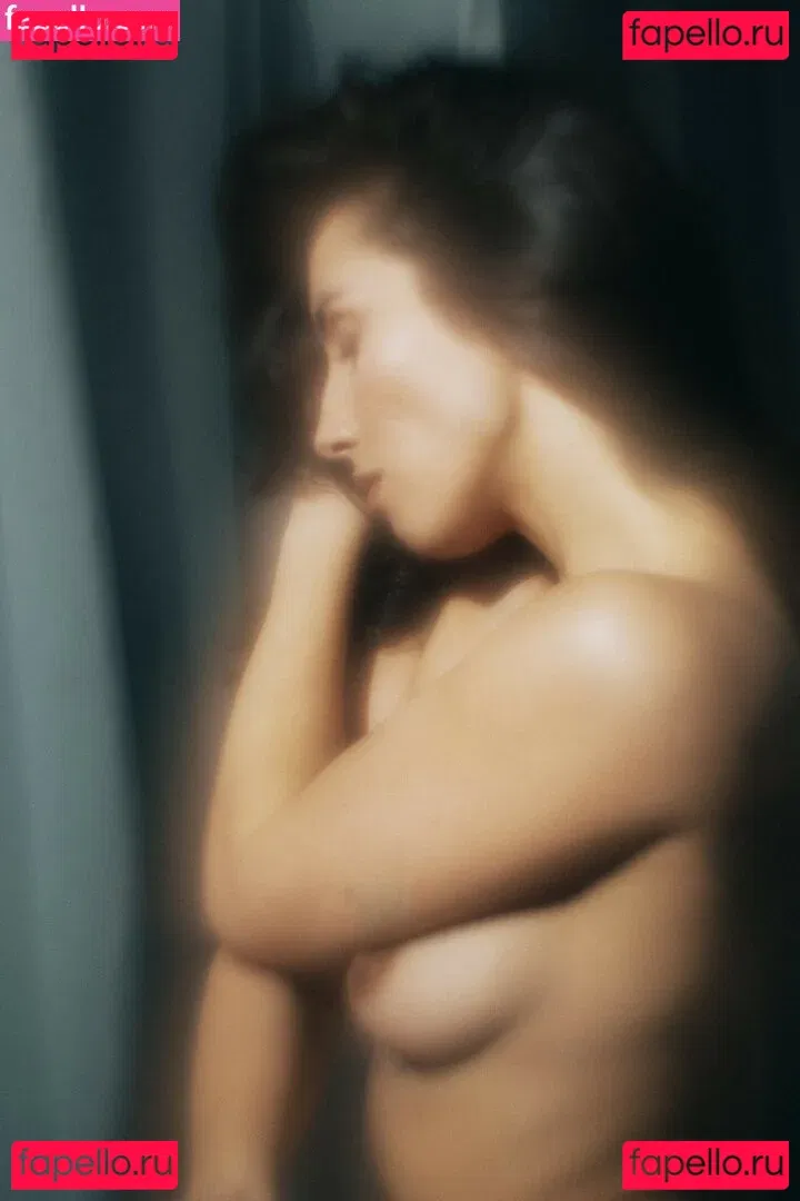 Thais-Yoga Onlyfans Photo Gallery 