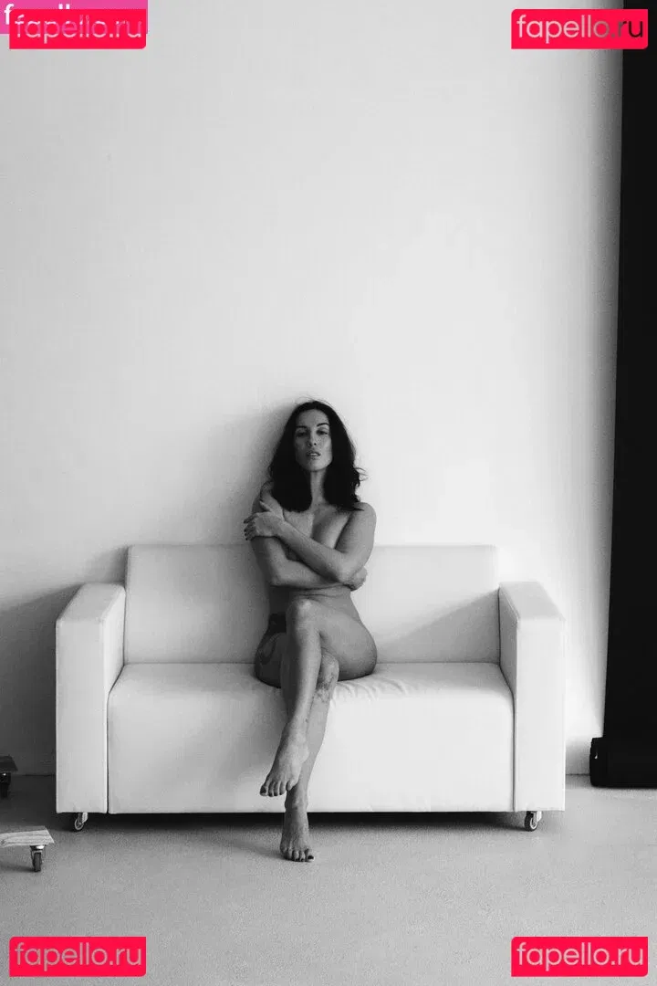 Thais-Yoga Onlyfans Photo Gallery 