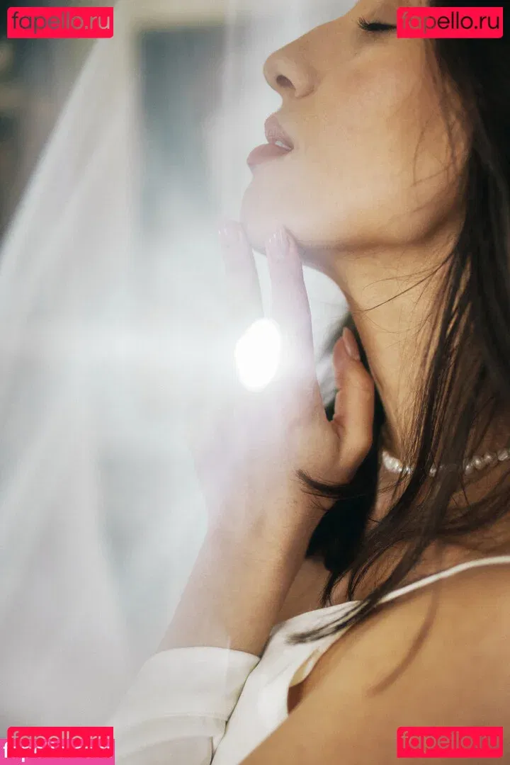 Thais-Yoga Onlyfans Photo Gallery 