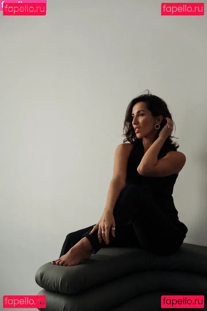 Thais-Yoga Onlyfans Photo Gallery 