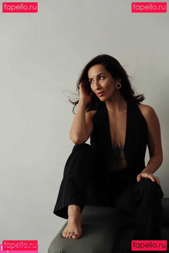 Thais-Yoga Onlyfans Photo Gallery 