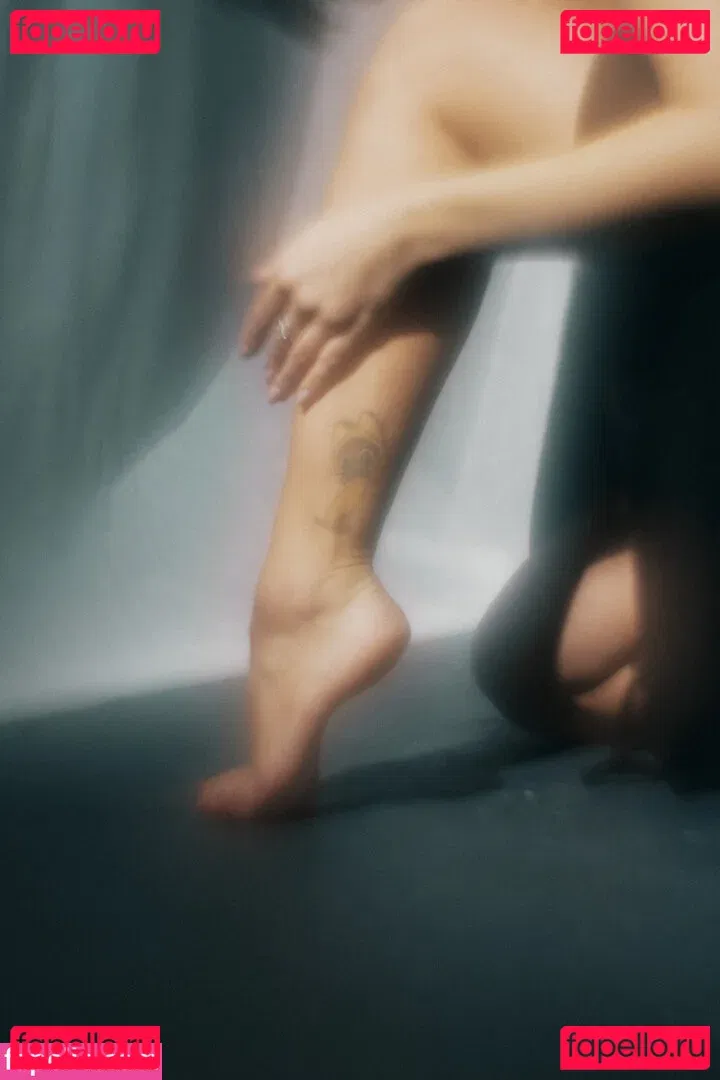 Thais-Yoga Onlyfans Photo Gallery 