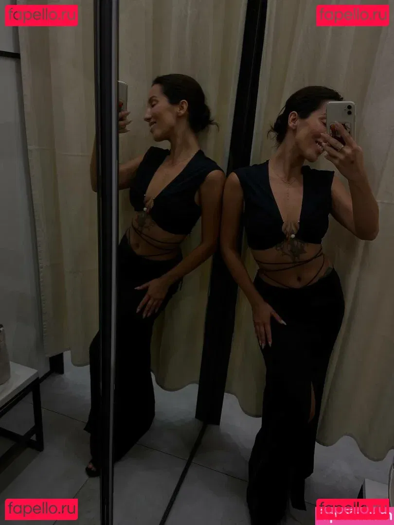 Thais-Yoga Onlyfans Photo Gallery 