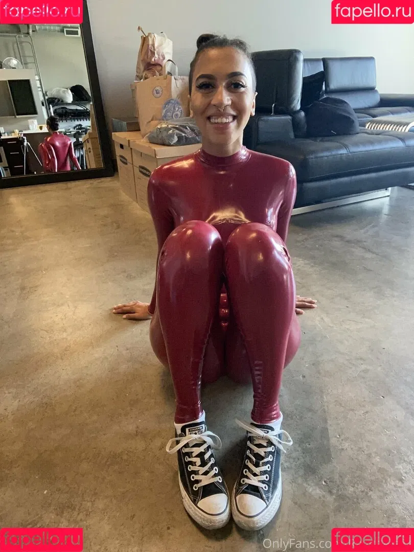 Ravyn Alexa Onlyfans Photo Gallery 