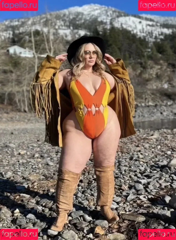 Emma St. James Onlyfans Photo Gallery 