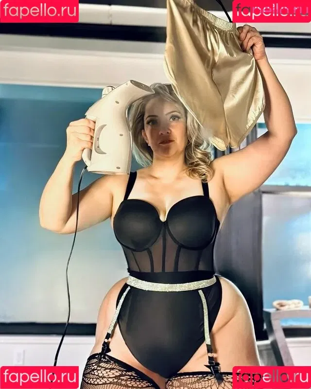 Emma St. James Onlyfans Photo Gallery 