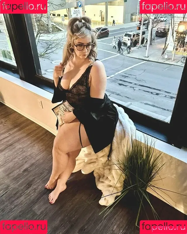 Emma St. James Onlyfans Photo Gallery 