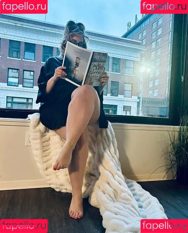 Emma St. James Onlyfans Photo Gallery 