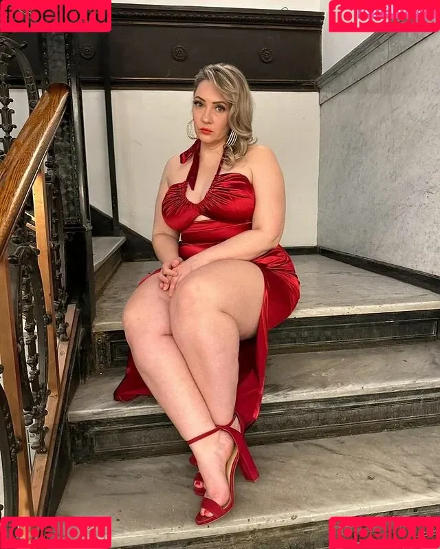 Emma St. James Onlyfans Photo Gallery 