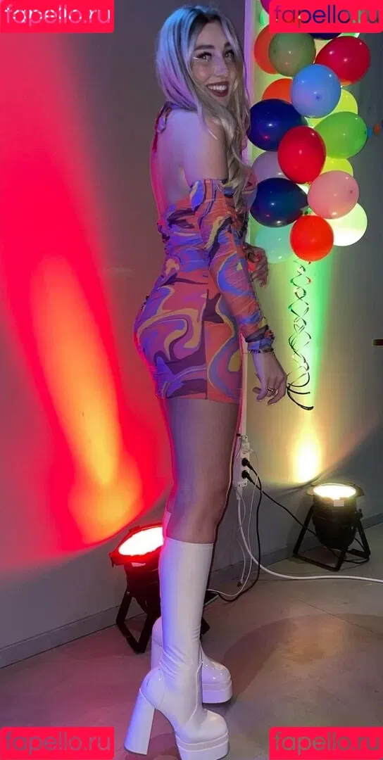 Starletnova Onlyfans Photo Gallery 