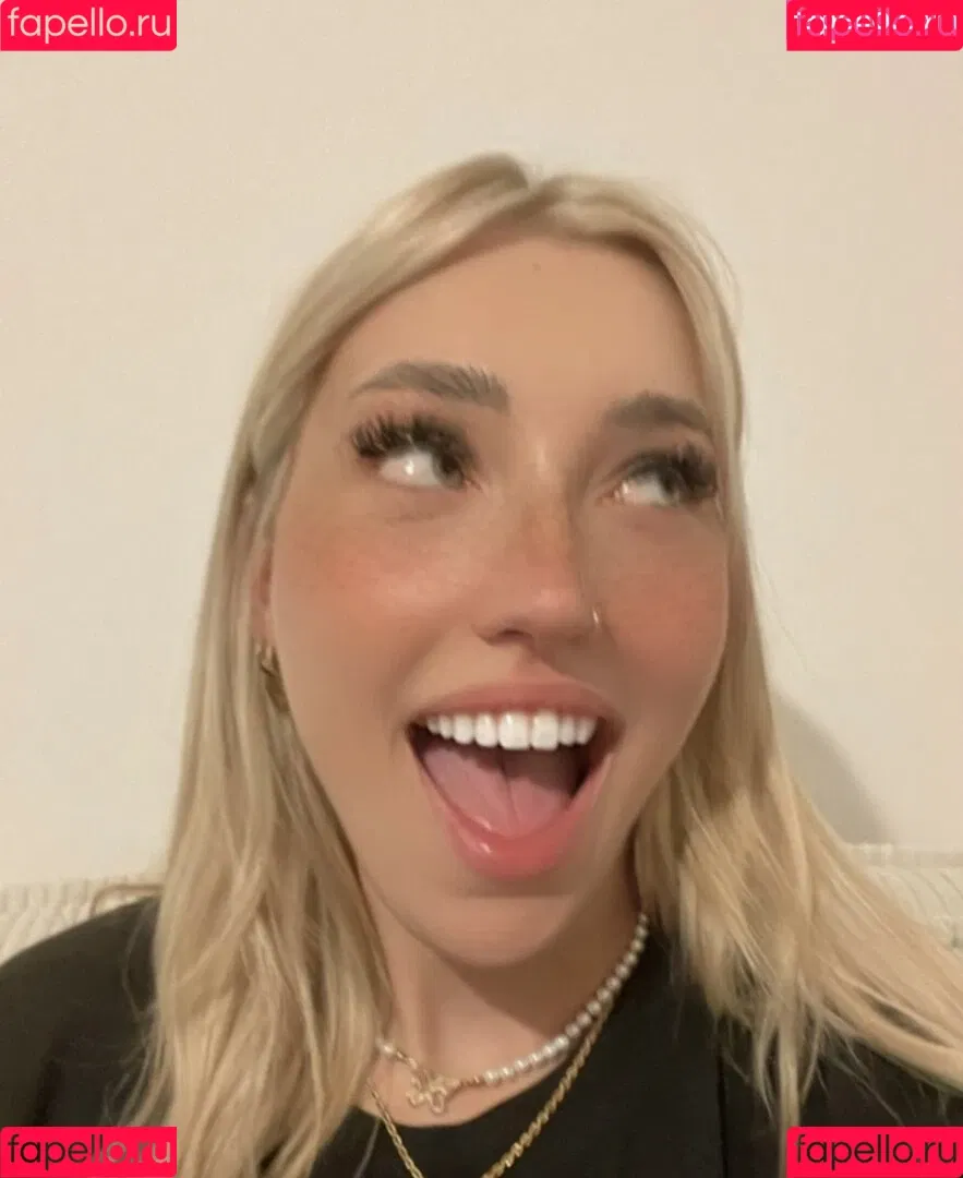 Starletnova Onlyfans Photo Gallery 