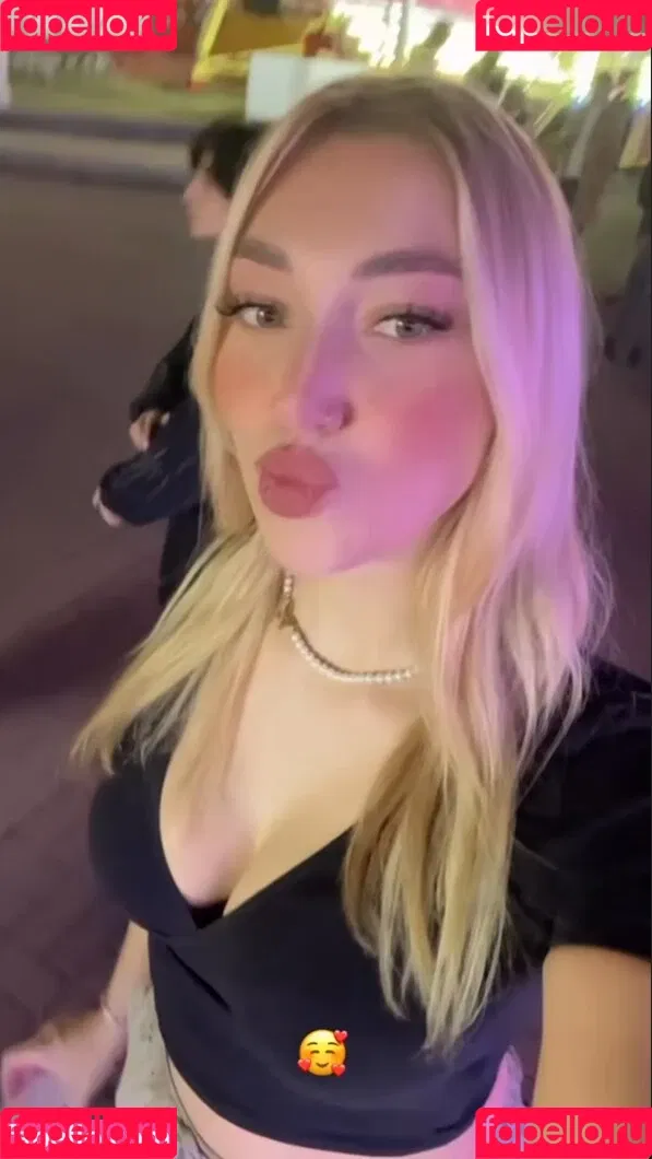 Starletnova Onlyfans Photo Gallery 