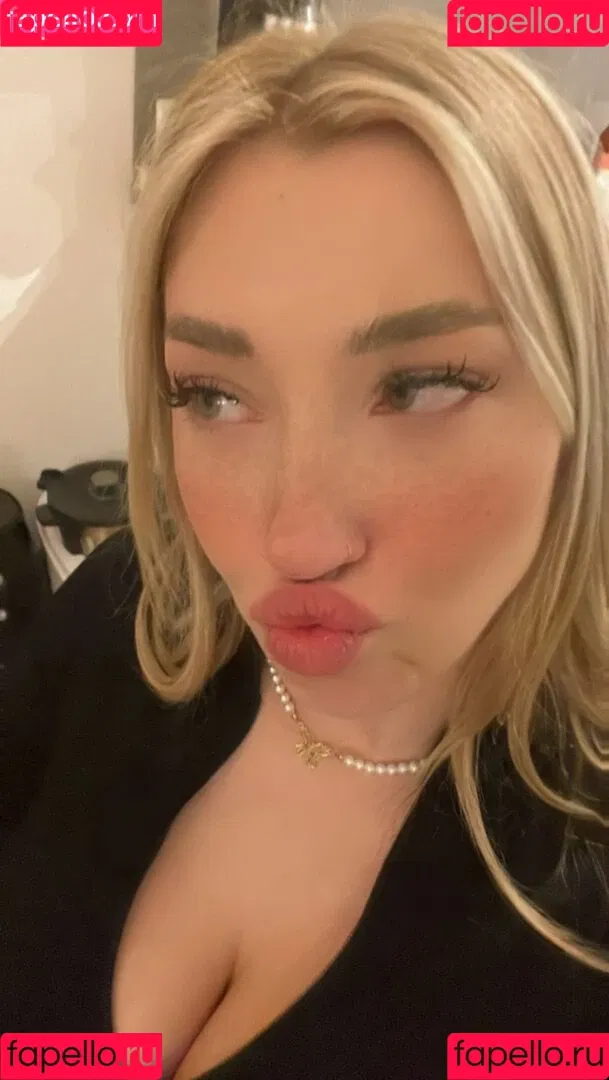 Starletnova Onlyfans Photo Gallery 