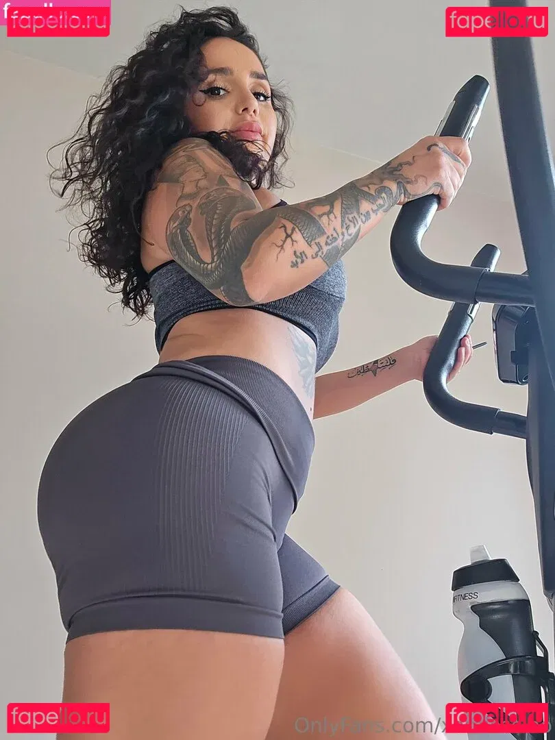 xomisscleo Onlyfans Photo Gallery 