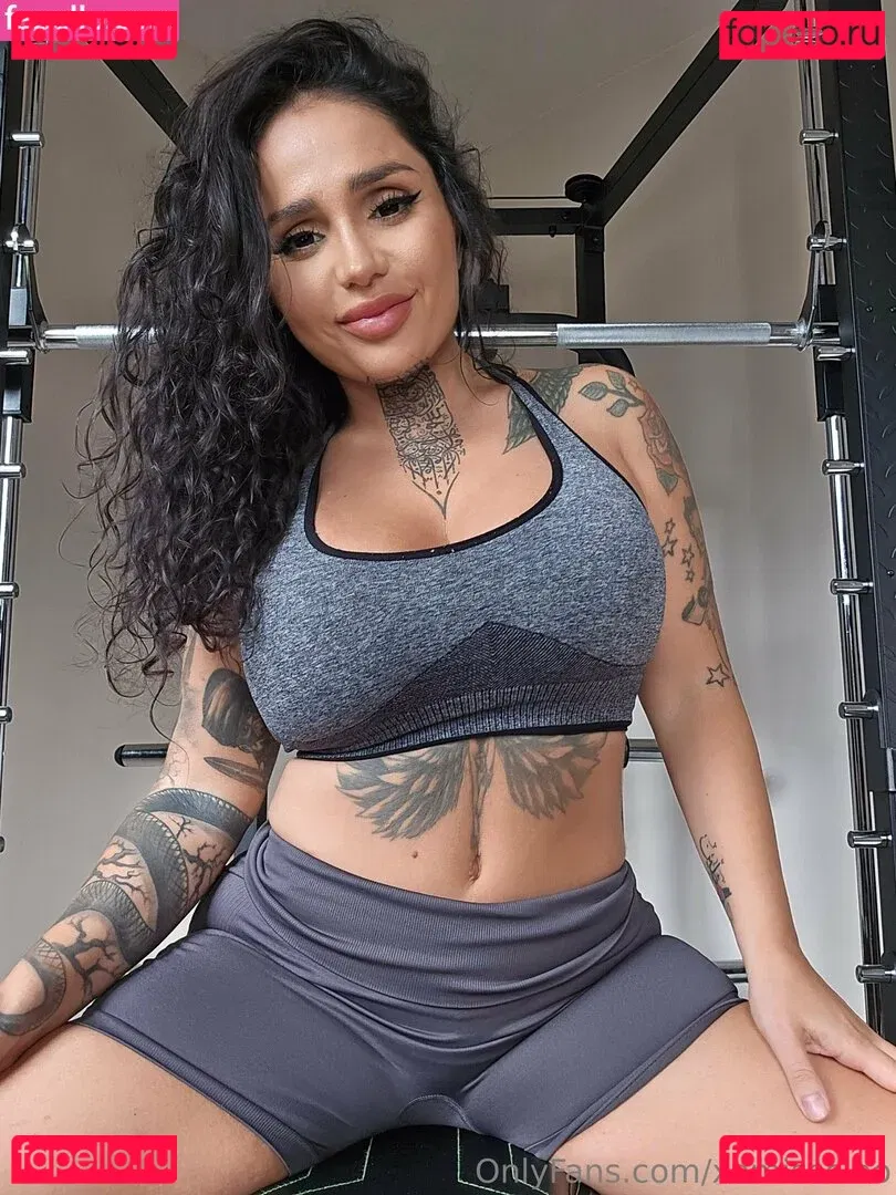 xomisscleo Onlyfans Photo Gallery 