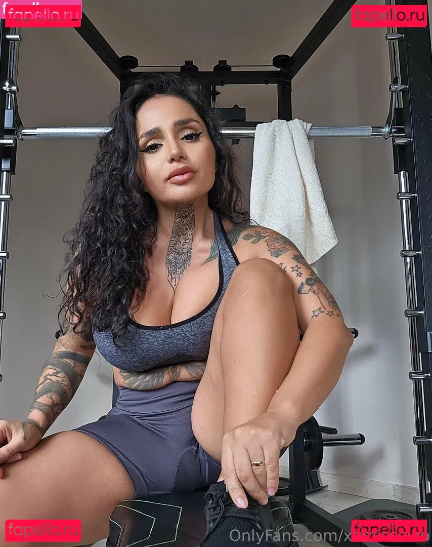 xomisscleo Onlyfans Photo Gallery 