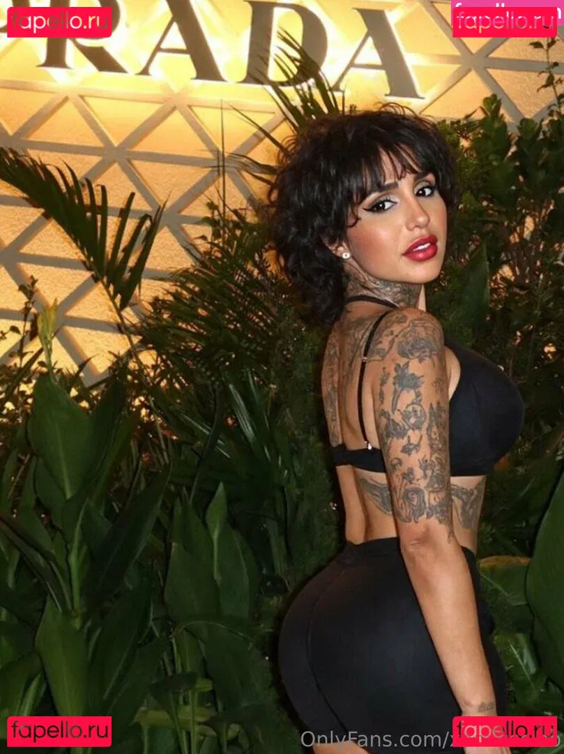 xomisscleo Onlyfans Photo Gallery 