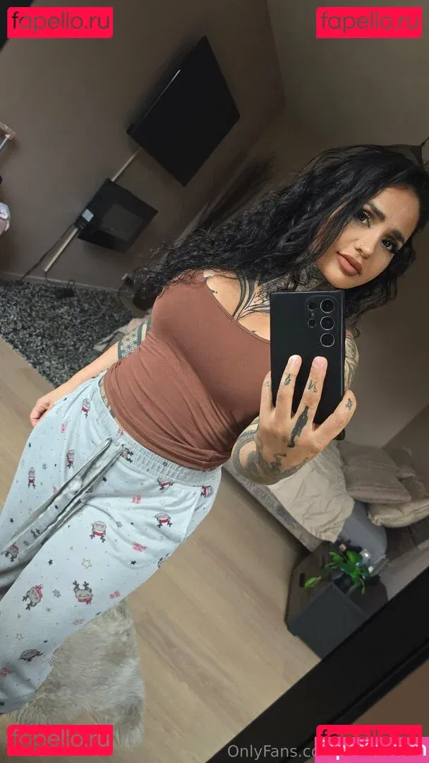 xomisscleo Onlyfans Photo Gallery 