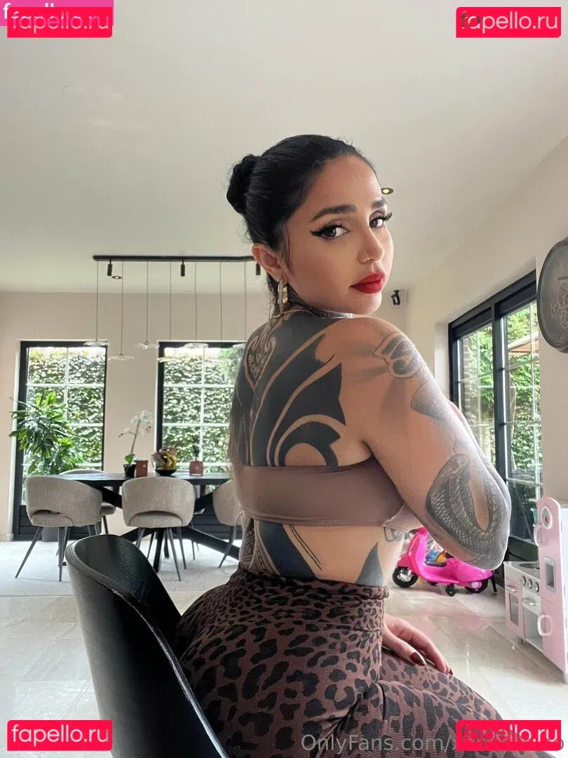 xomisscleo Onlyfans Photo Gallery 
