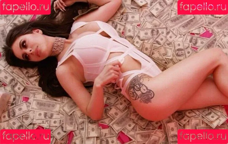 Azzyland Onlyfans Photo Gallery 