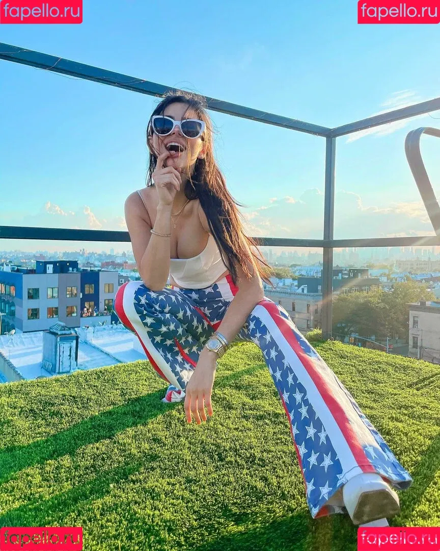 Azzyland Onlyfans Photo Gallery 