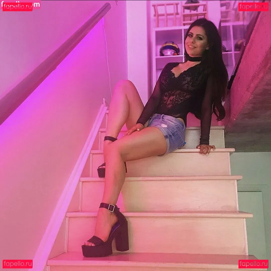 Azzyland Onlyfans Photo Gallery 