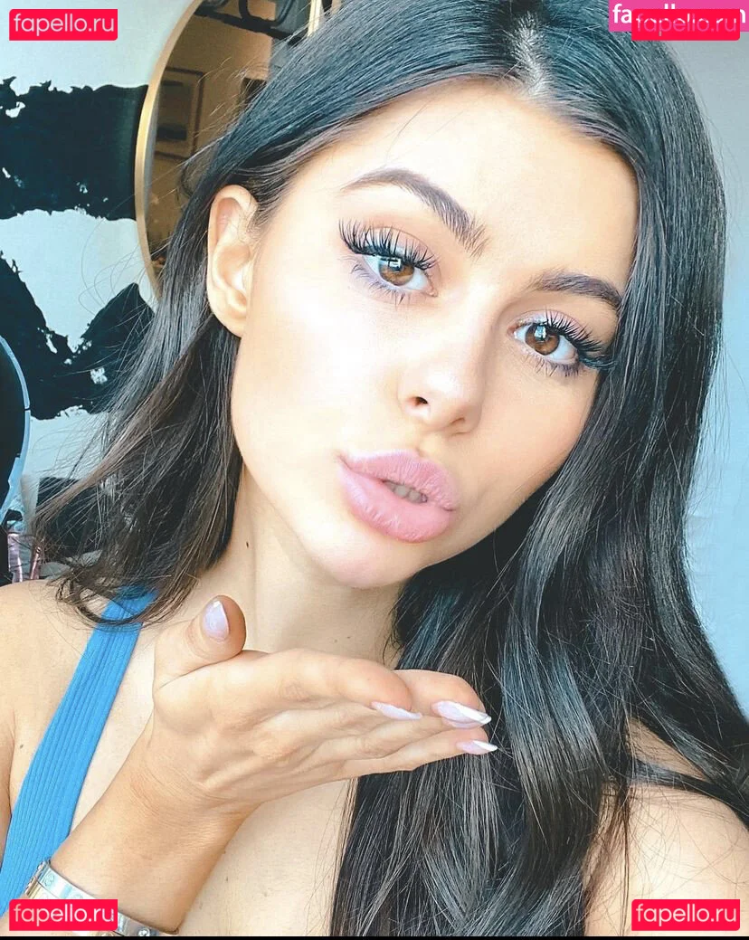 Azzyland Onlyfans Photo Gallery 