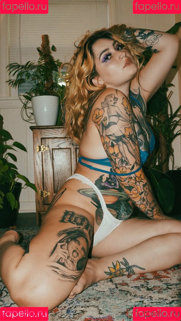 aurorawestx Onlyfans Photo Gallery 