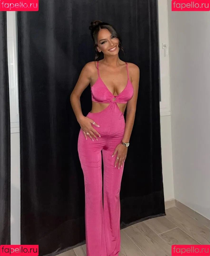 Ida Kulis Onlyfans Photo Gallery 