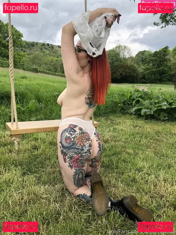 Sirenn Suicide Onlyfans Photo Gallery 