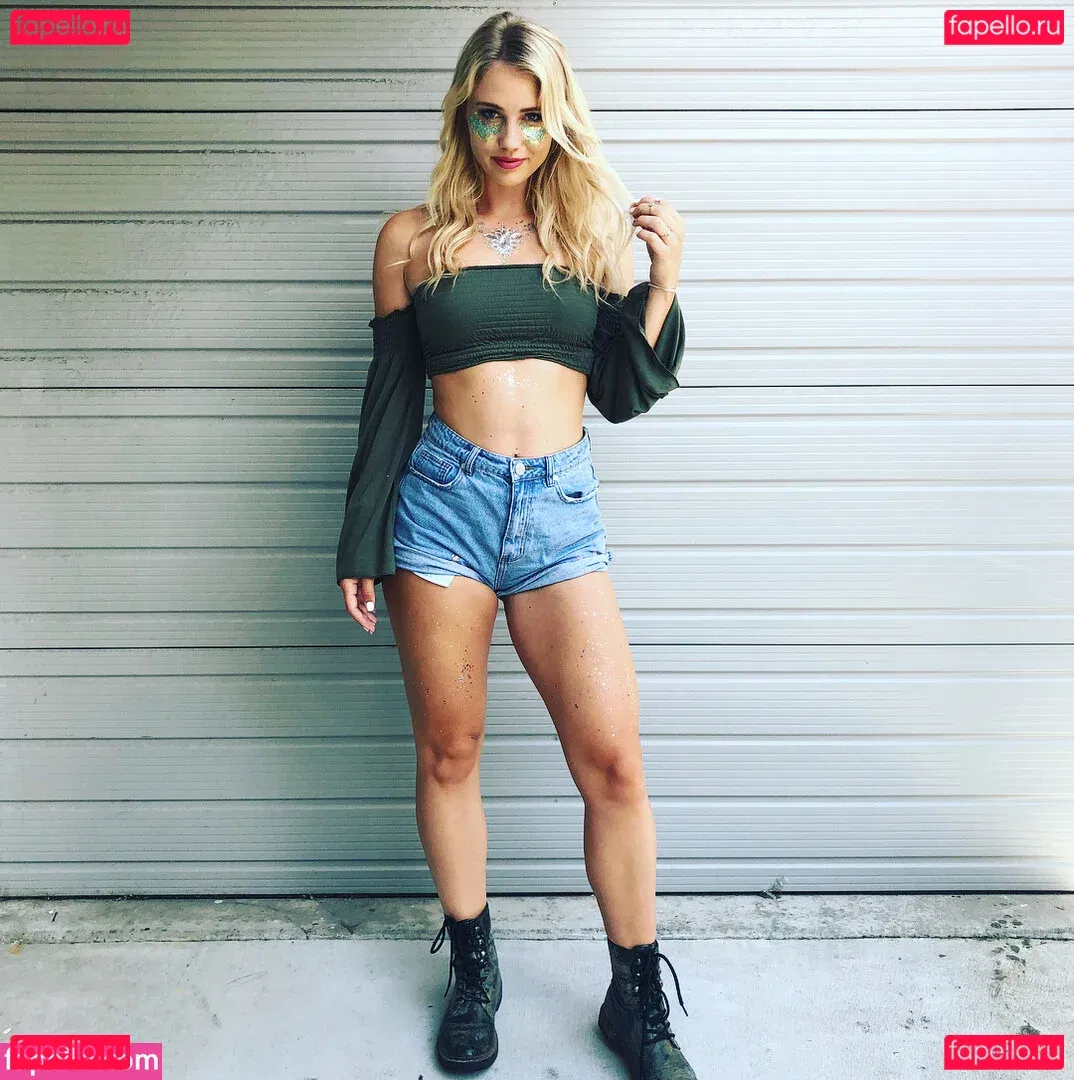 Britneybabe11 Onlyfans Photo Gallery 