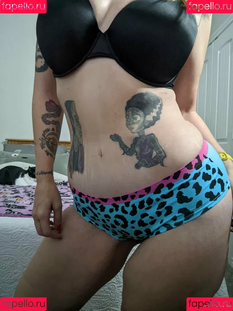 xlunakali Onlyfans Photo Gallery 