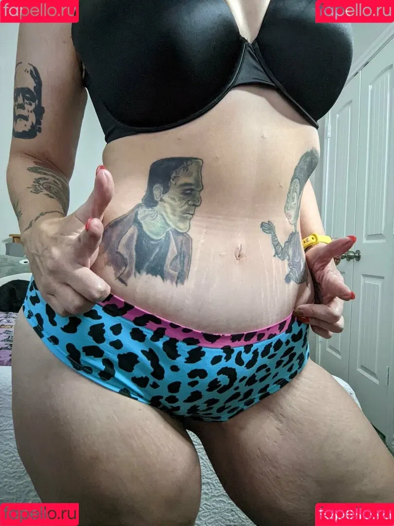 xlunakali Onlyfans Photo Gallery 