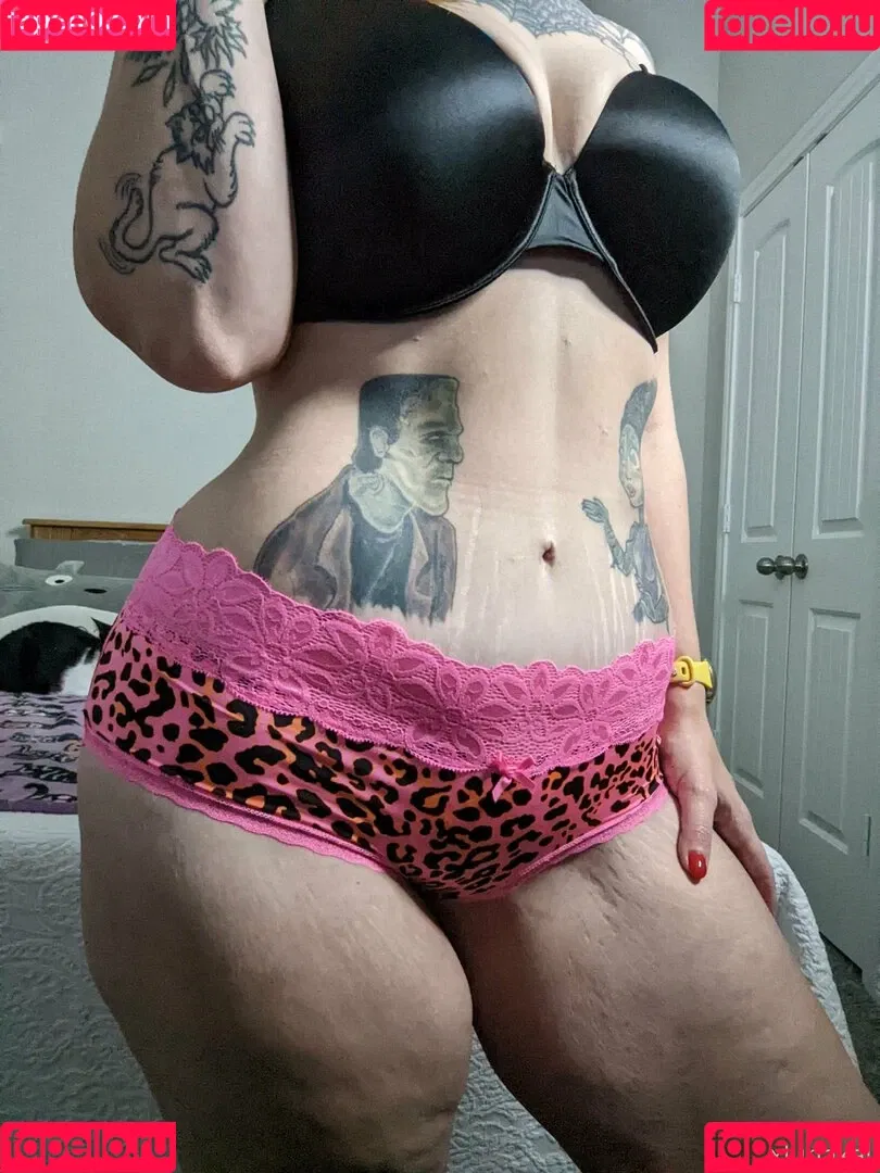 xlunakali Onlyfans Photo Gallery 