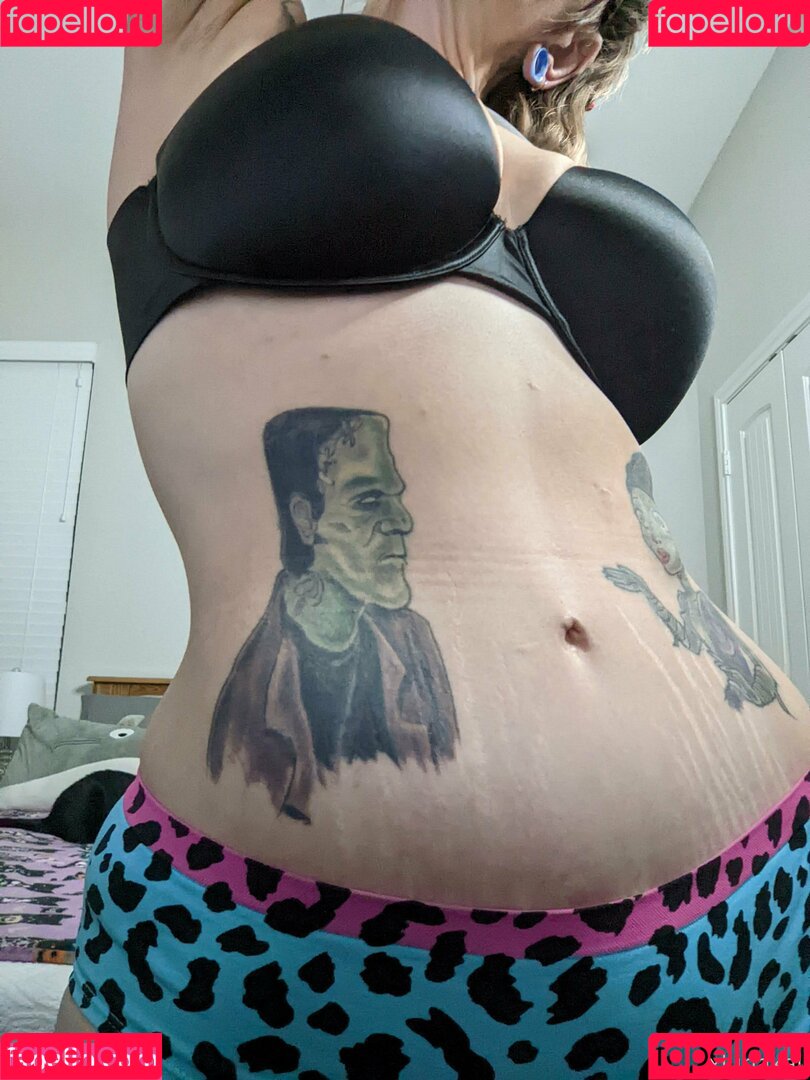 xlunakali Onlyfans Photo Gallery 