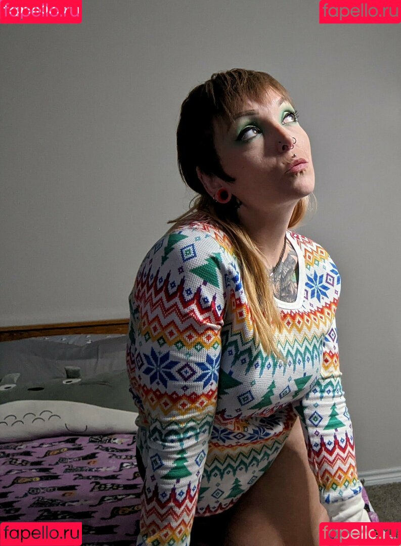 xlunakali Onlyfans Photo Gallery 