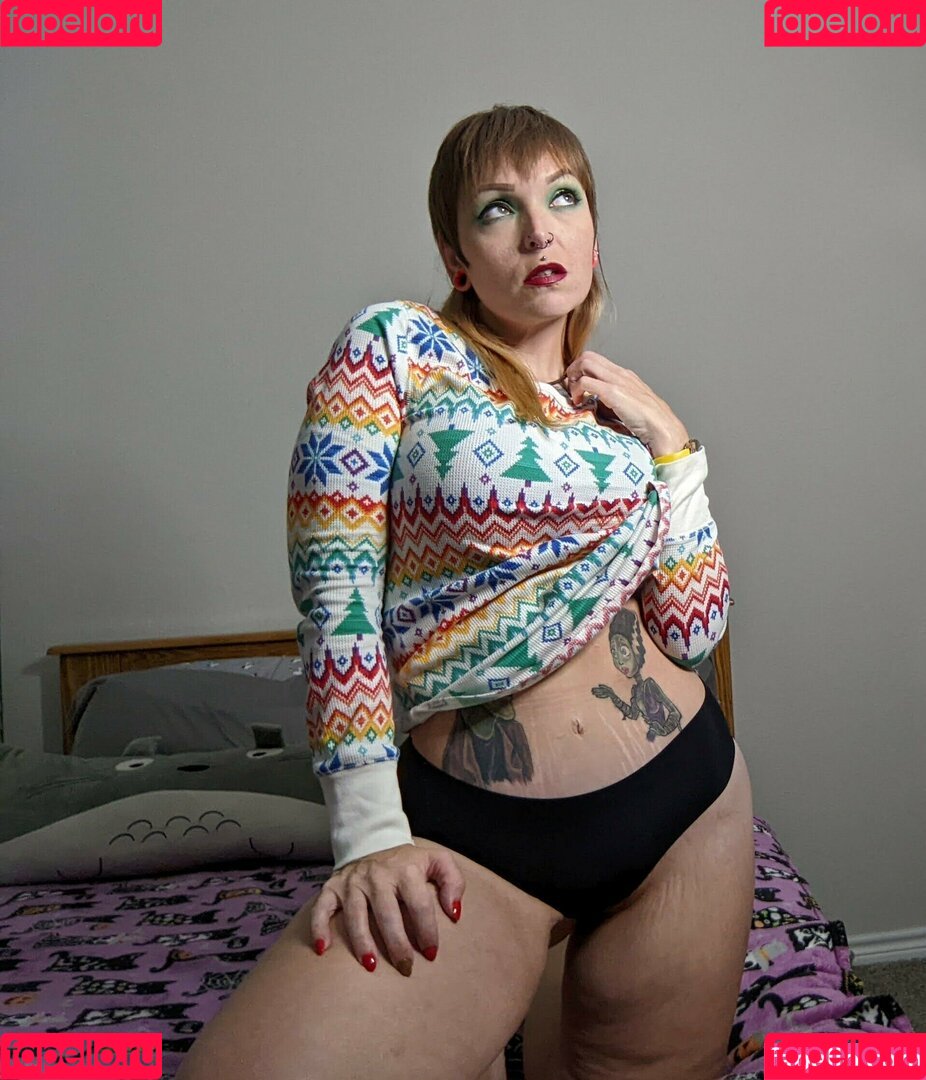 xlunakali Onlyfans Photo Gallery 