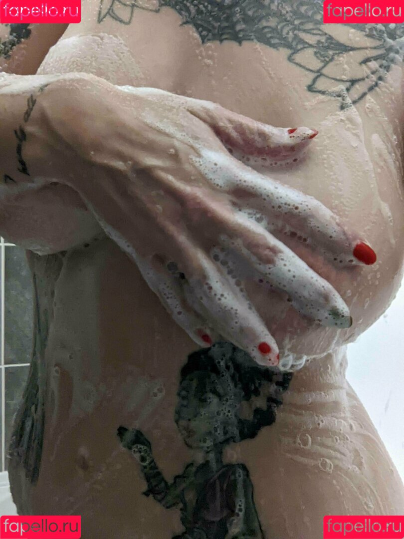 xlunakali Onlyfans Photo Gallery 