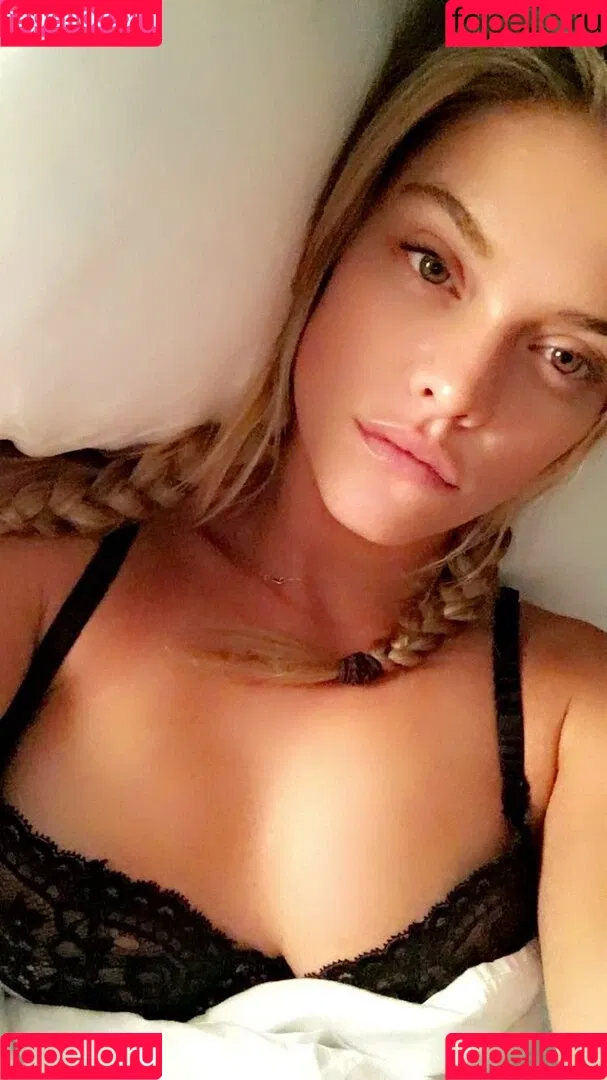 nina_agdal Onlyfans Photo Gallery 