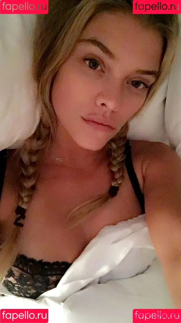 nina_agdal Onlyfans Photo Gallery 