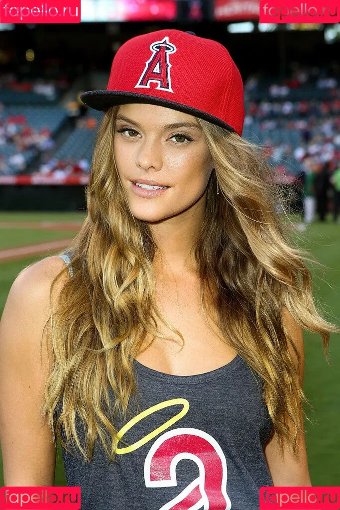 nina_agdal Onlyfans Photo Gallery 