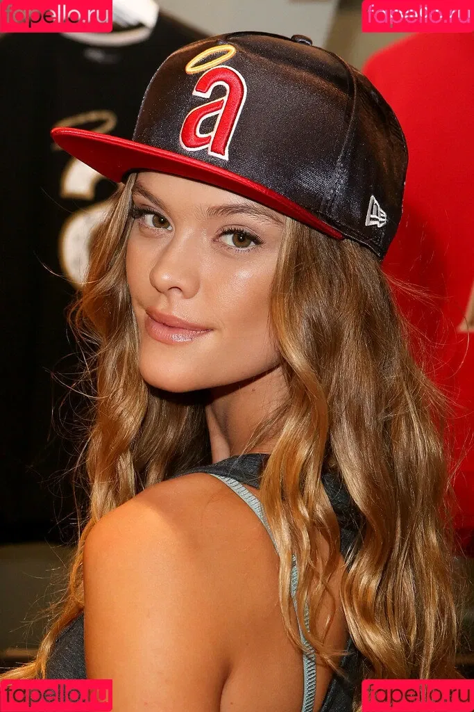 nina_agdal Onlyfans Photo Gallery 