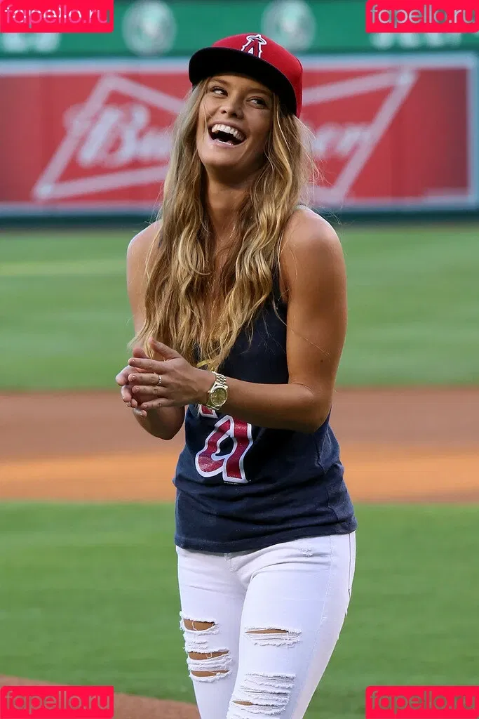 nina_agdal Onlyfans Photo Gallery 