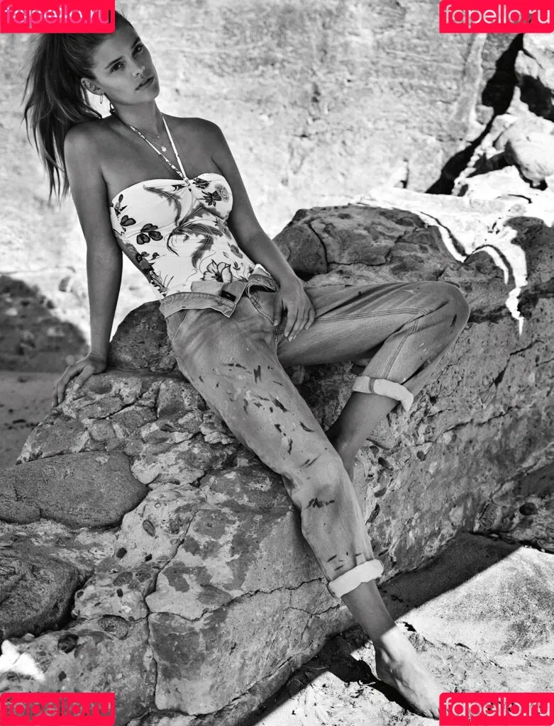 nina_agdal Onlyfans Photo Gallery 