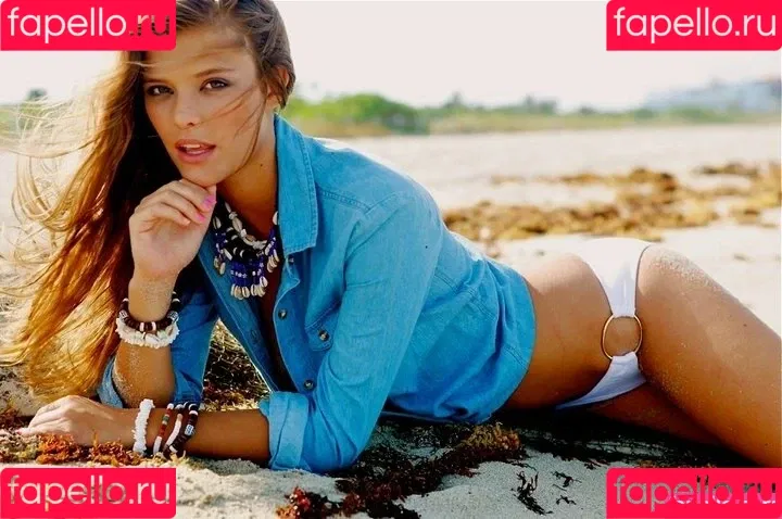 nina_agdal Onlyfans Photo Gallery 