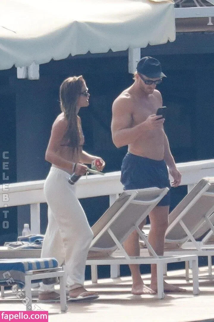 nina_agdal Onlyfans Photo Gallery 